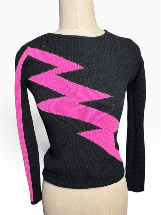 Betsey Johnson Sweaters - Betsey Johnson Y2K lambswool sweater